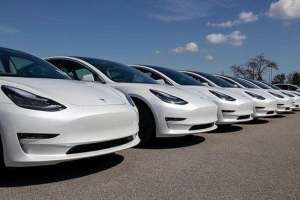 Maşinile Tesla destinate pieţei americane nu vor mai avea componente fabricate în China
